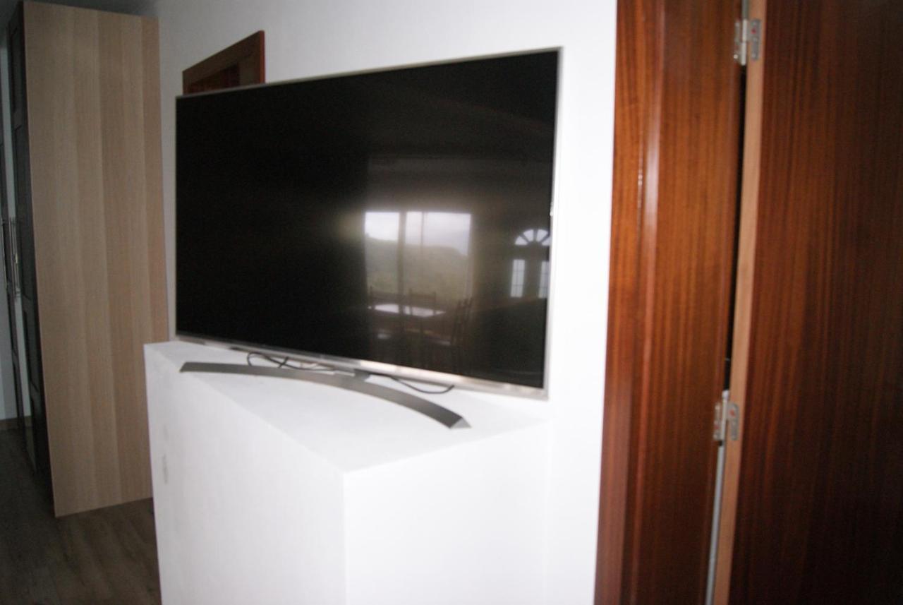 Apartamentos Praia Do Almoxarife Орта Екстер'єр фото