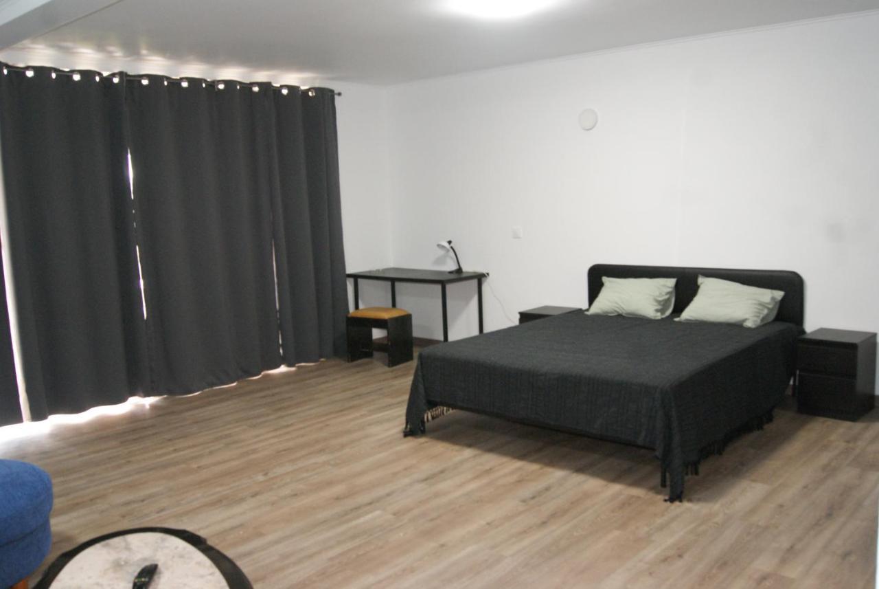 Apartamentos Praia Do Almoxarife Орта Екстер'єр фото