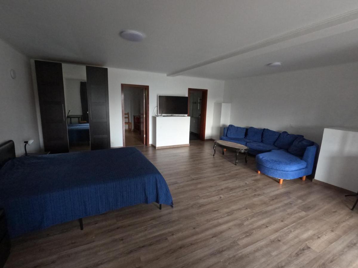 Apartamentos Praia Do Almoxarife Орта Екстер'єр фото