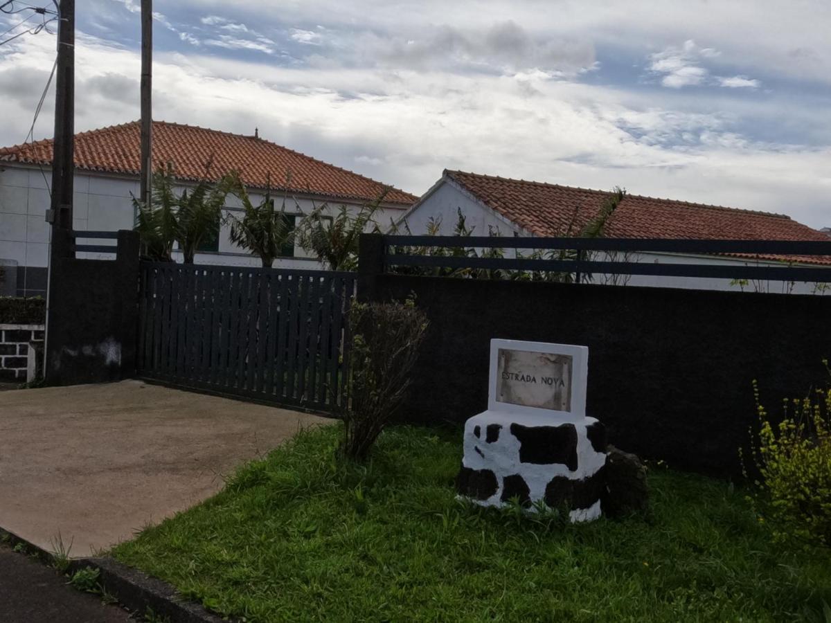 Apartamentos Praia Do Almoxarife Орта Екстер'єр фото